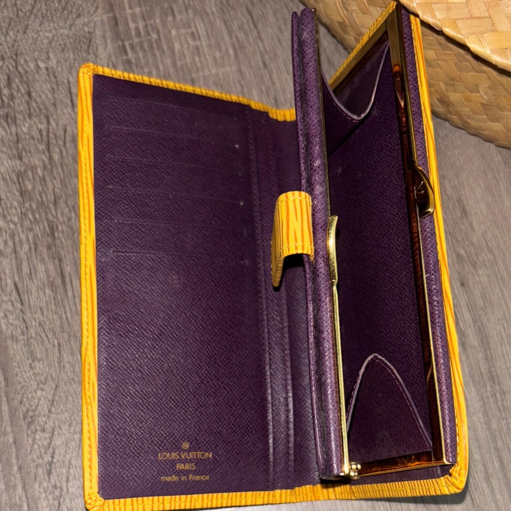 Louis Vuitton Tassili Yellow Bifold Long Wallet Epi Continental Viennois - Picture 5 of 7